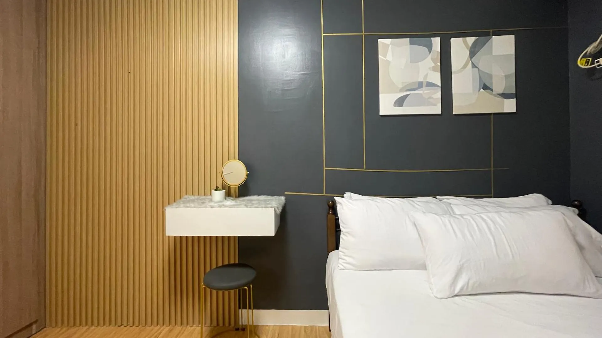 Ar10 & Ar11 1 Bed 1 Bath Near Airport Aparthotel Davao City