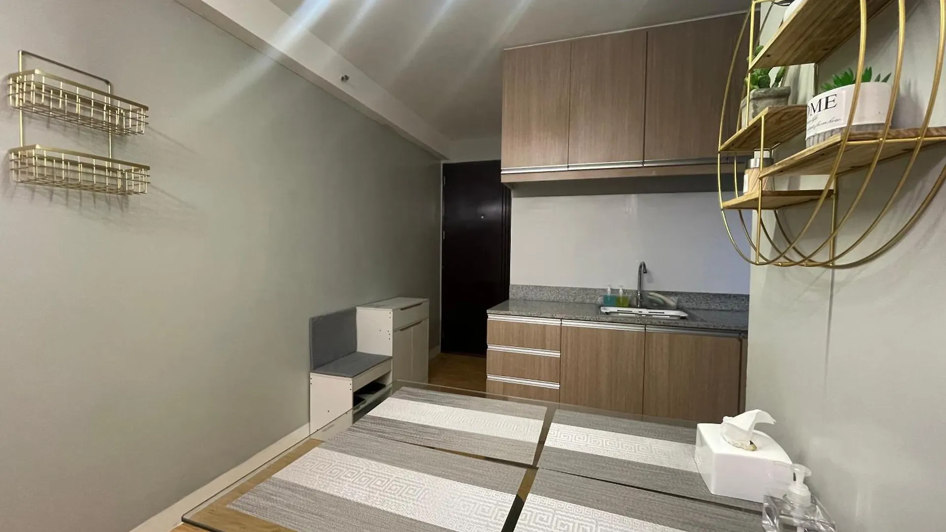 Ar10 & Ar11 1 Bed 1 Bath Near Airport Aparthotel Davao City