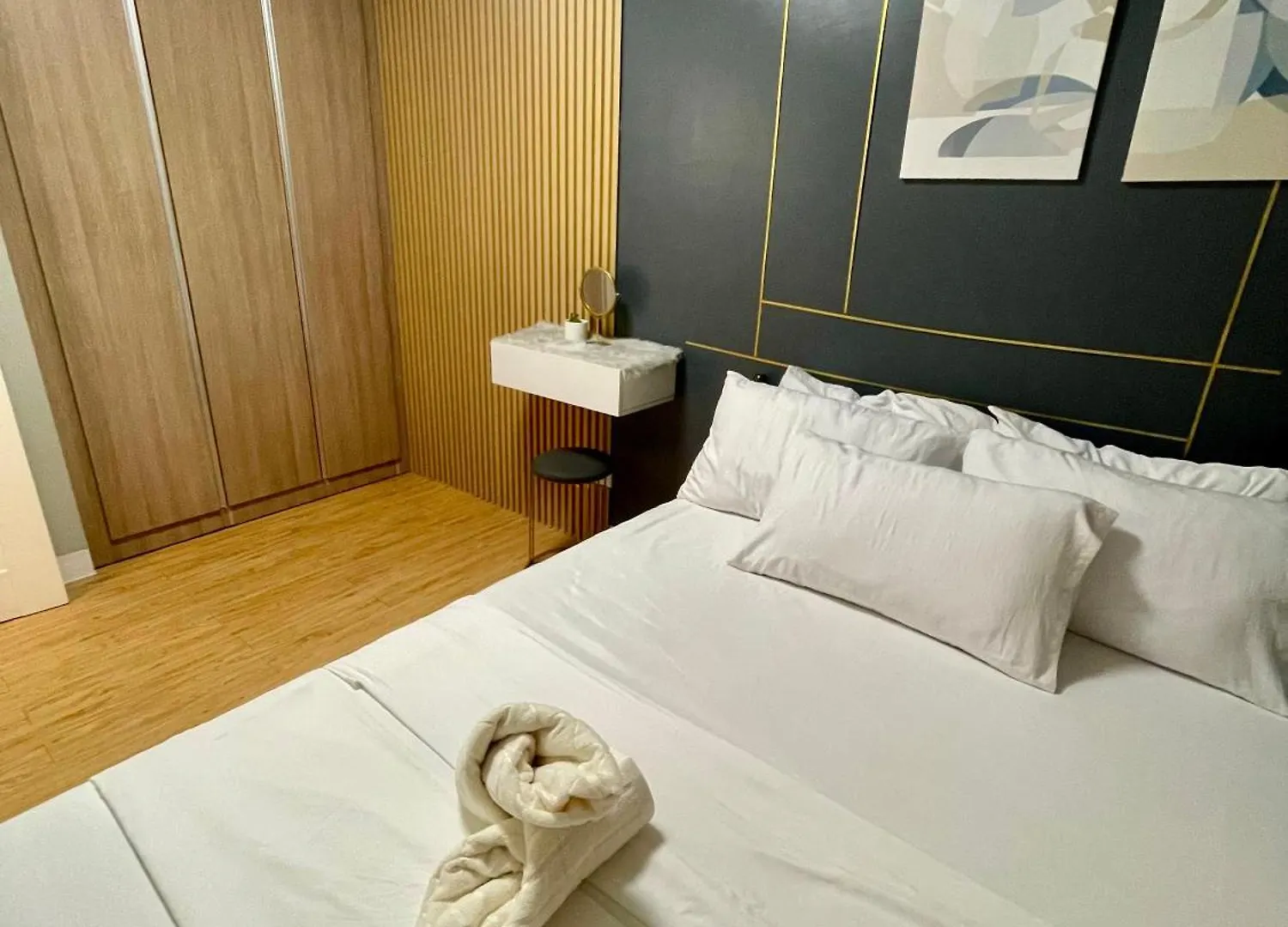 Ar10 & Ar11 1 Bed 1 Bath Near Airport Aparthotel Davao City